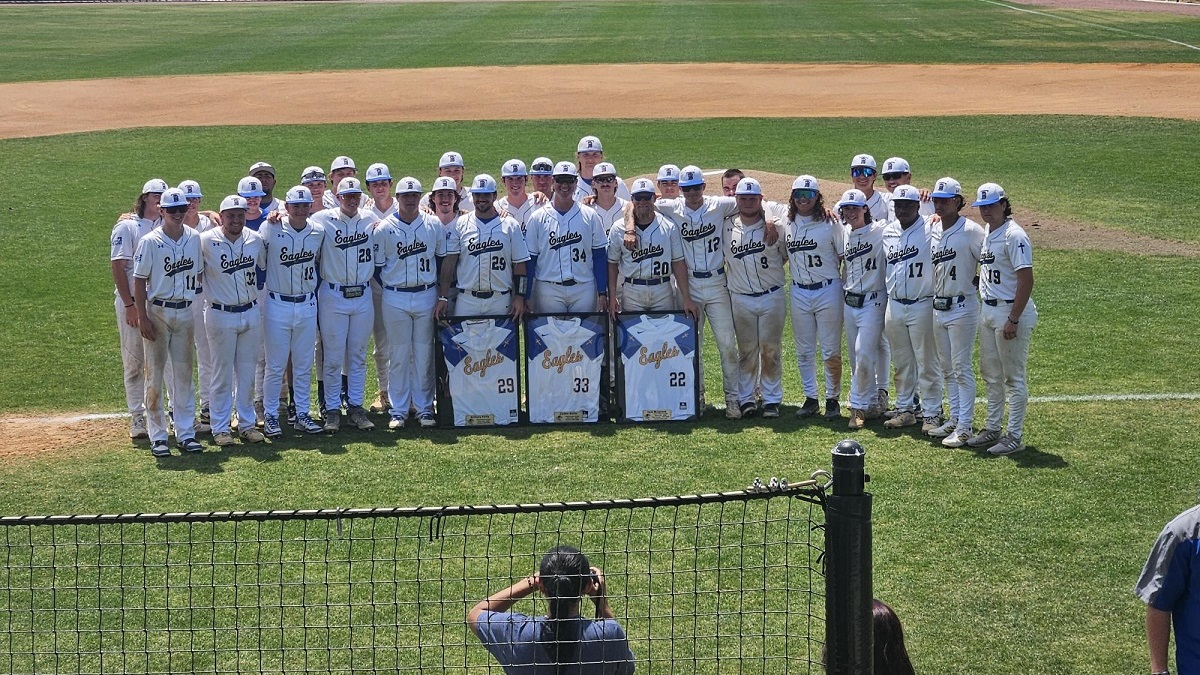 The Eagles celebrate 2025 Senior Day with a pair of wins.