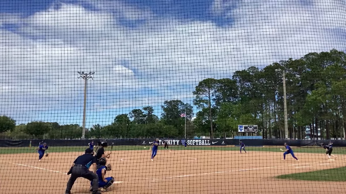Softball: Eagles Battle South Region's University of Fort Lauderdale